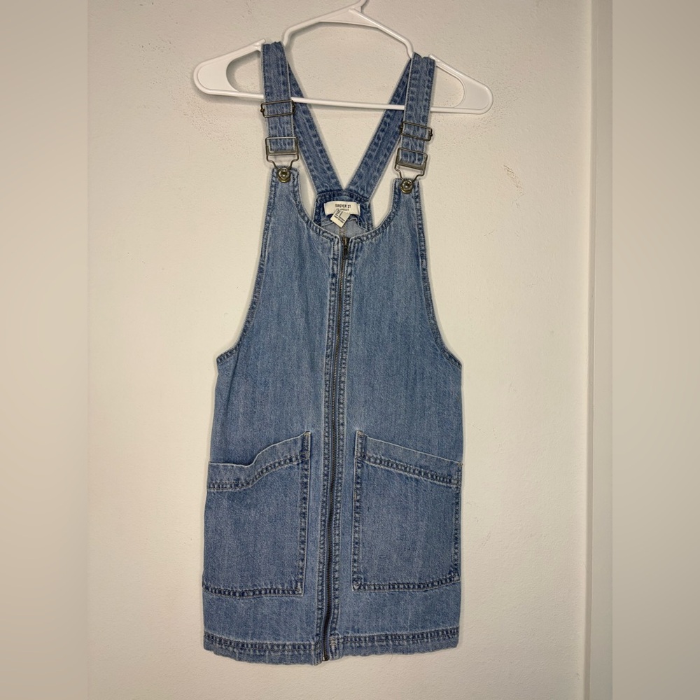 FOREVER 21 LIGHT WASH DENIM ZIP UP OVERALLS DRESS SZ SMALL